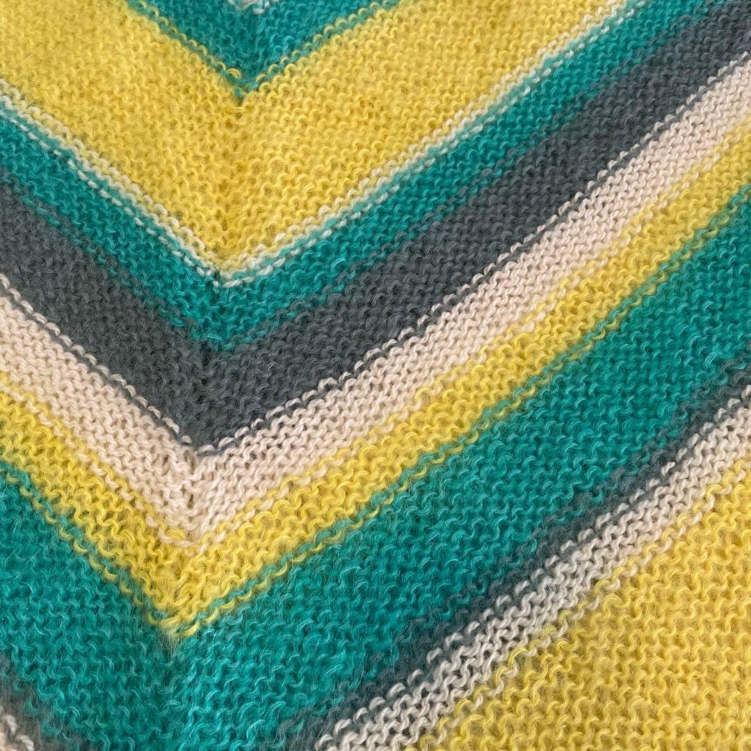 三國万里子さん　ニット