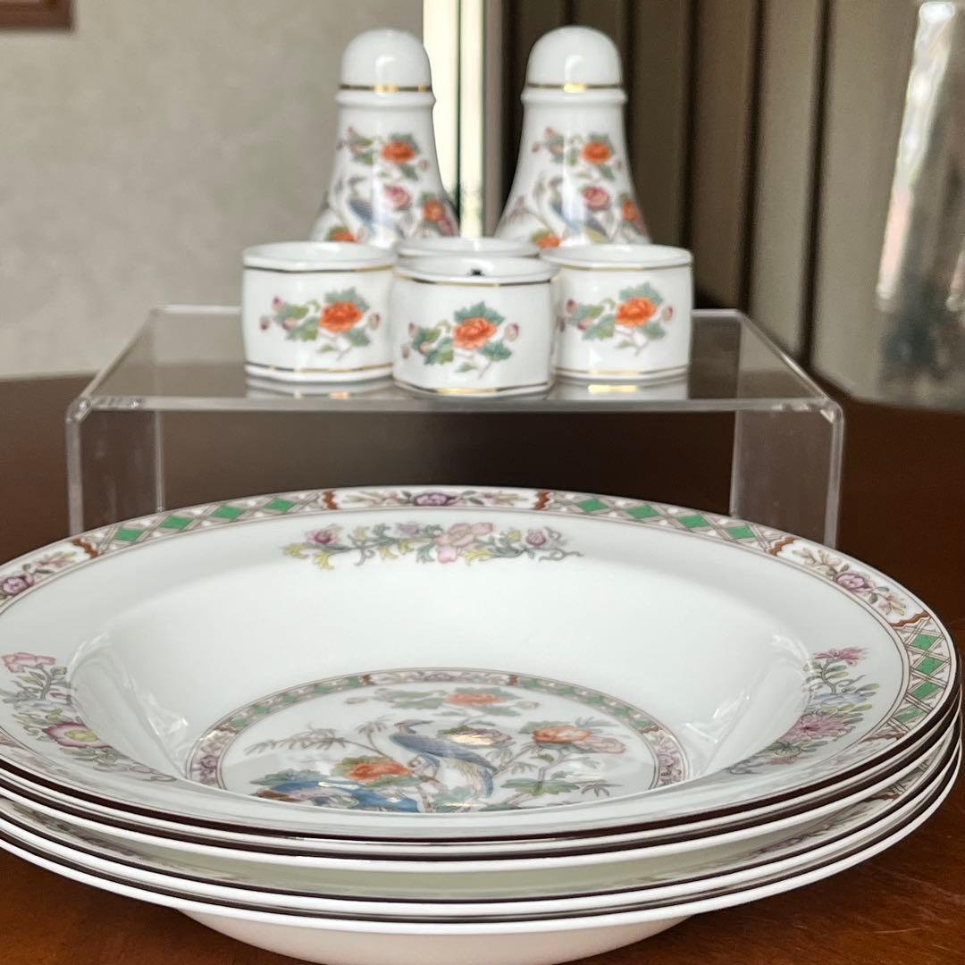 【黒壺美品】ウェッジウッド★クタニクレーン★ディナーセット（4名様）