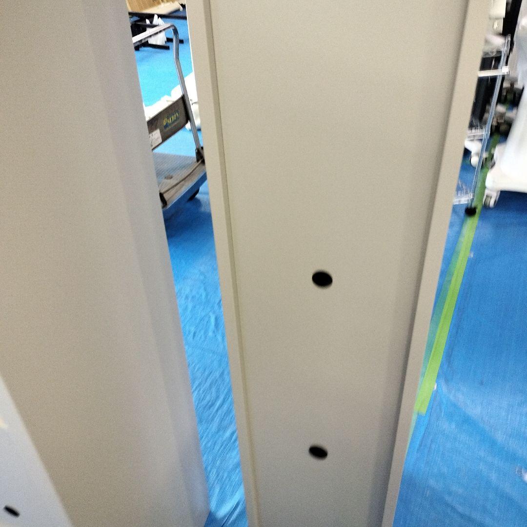 エムテックス ジョイントスチール薄型ロッカー 1連4段4人用 ライトグレー