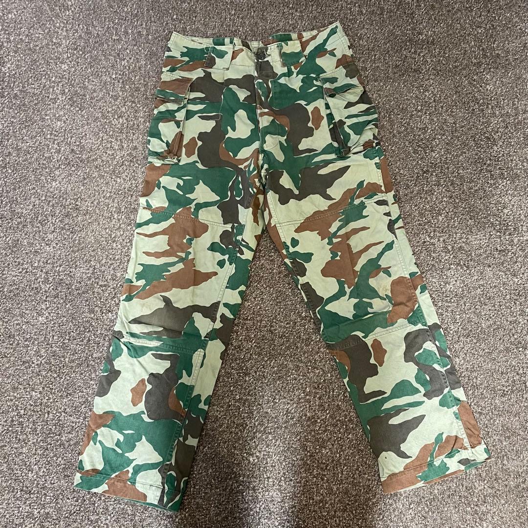 希少　迷彩服セットアップ　「熊笹迷彩」　ヴィンテージ　１９８６年製　特号サイズ