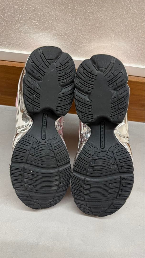 ラフシモンズ　 Raf Simons×adidas Ozweego