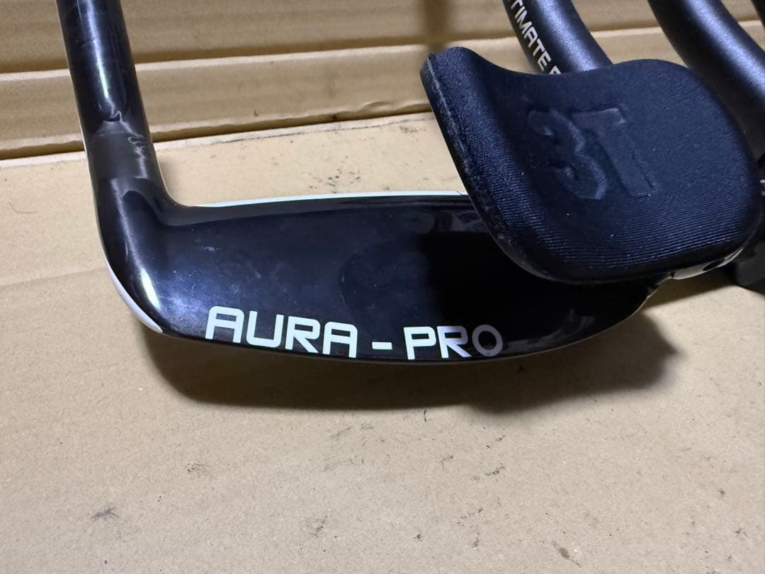 3T AURA PRO TTバイク　カーボンハンドル　DHバー