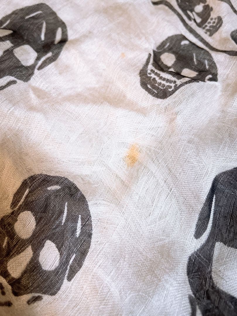 早い者勝ち　大人気　アレキサンダーマックイーン ストール