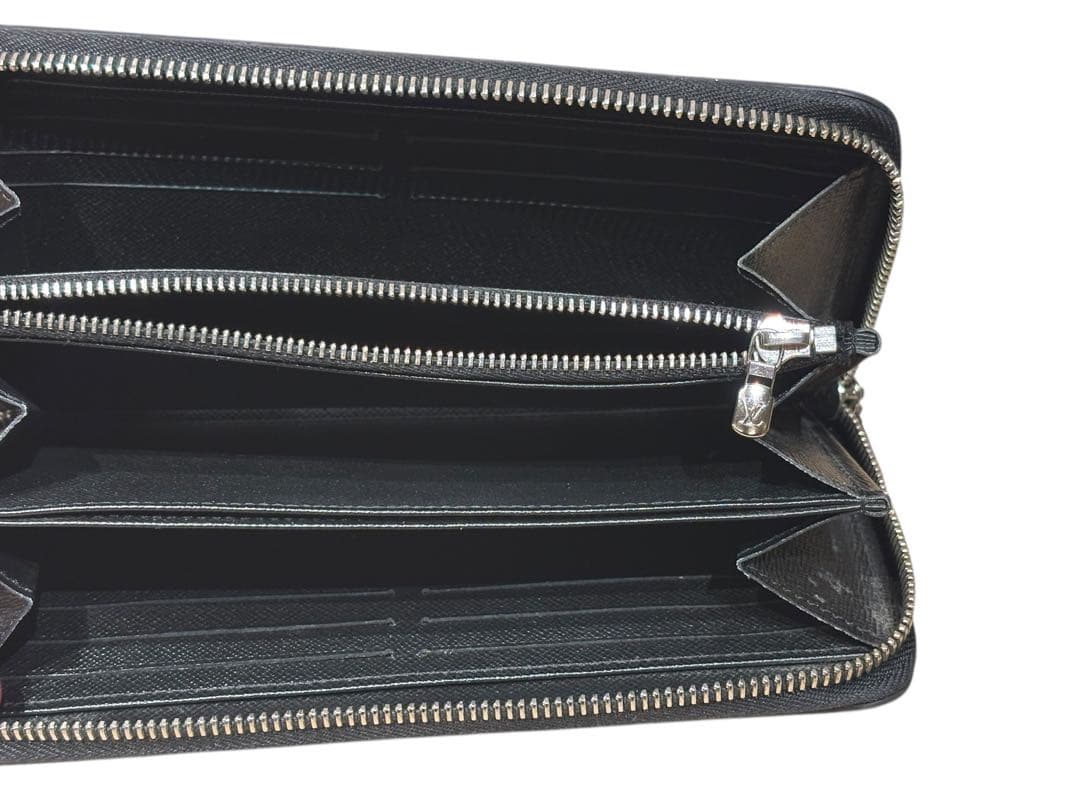 ルイヴィトン ジッピー ウォレット