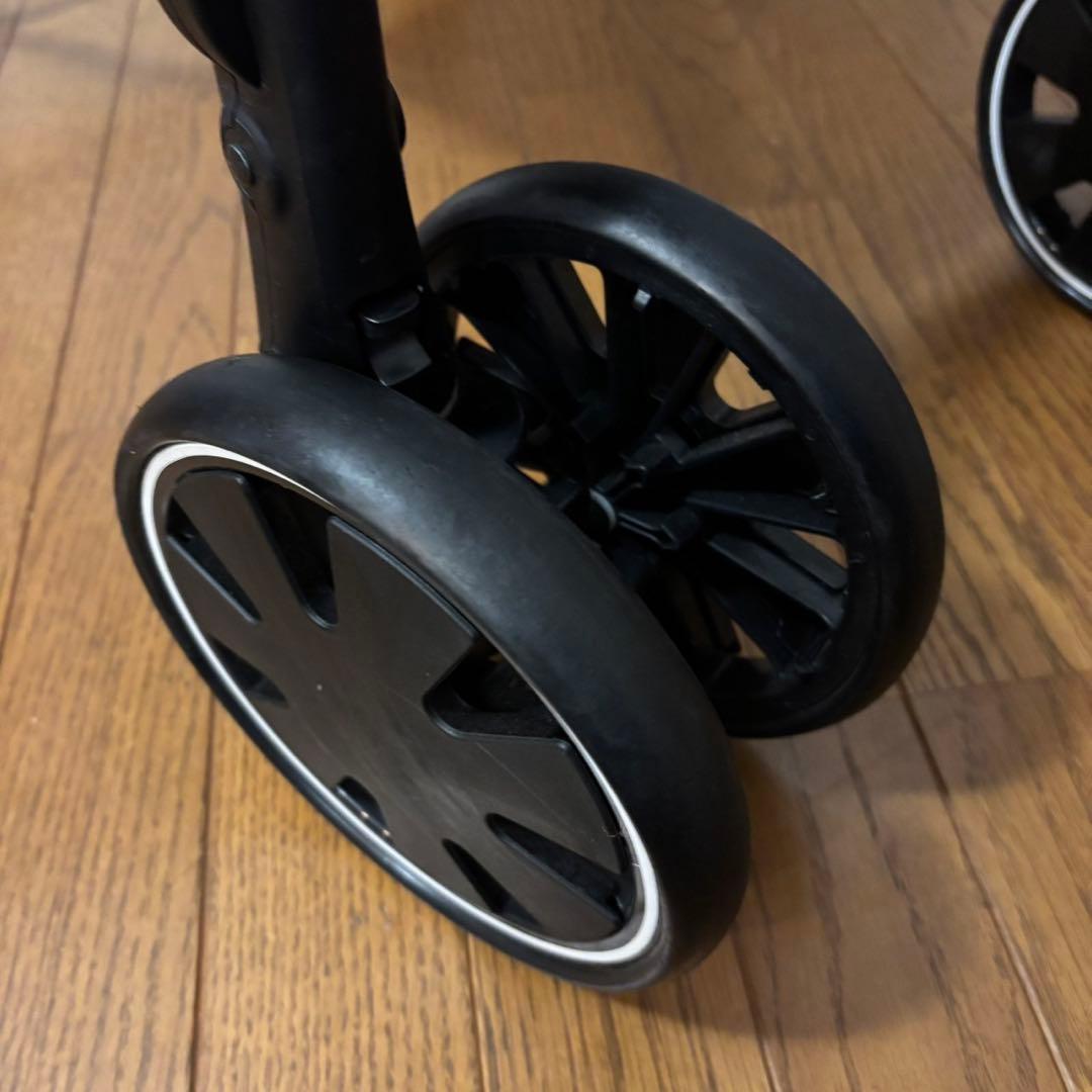 ＊美品＊COMBI コンビ　ラベリタ　エッグショックAL　マスキレーグレー