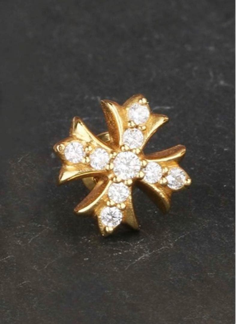 SILVER925 22kgp加工 ゴールド 金色 クロスピアス十字架　 人気