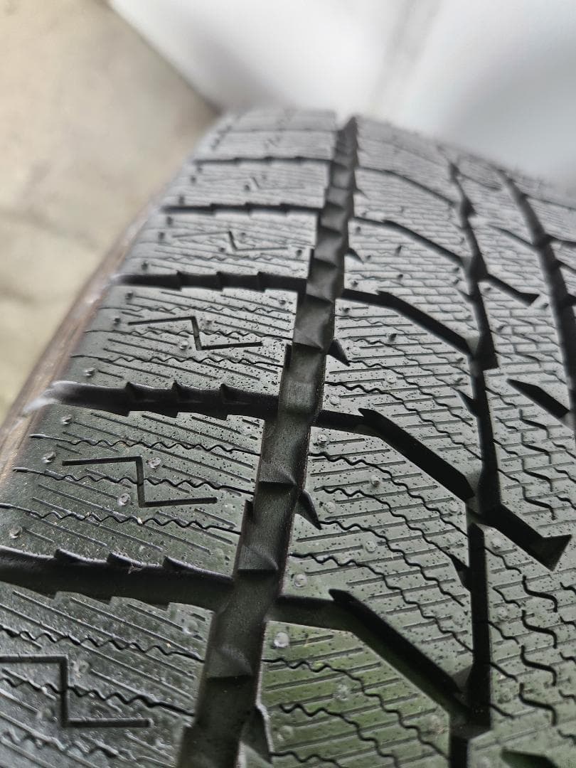 送料込☆2024年製 TOYOトーヨー タイヤ 195/65R15日本製☆4本