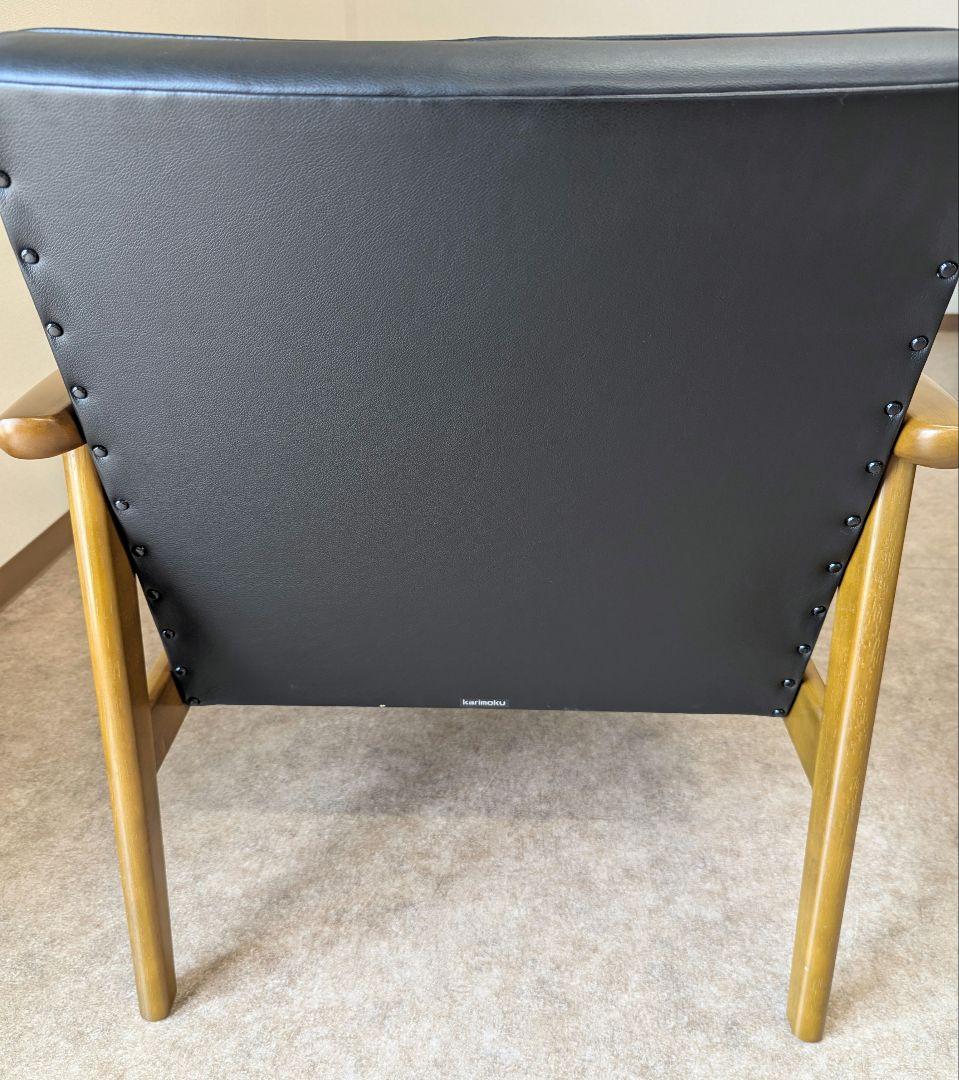 送料込み　カリモク家具　応接 1人掛け　合成皮革椅子　肘掛椅子　WS1180BW