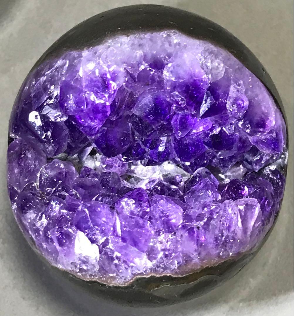 美品　ウルグアイ産　アメジスト　笑口　ドーム　約５８mm