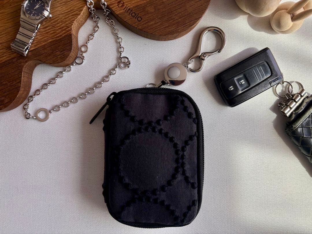 banana【キーポーチ／ペンケース】ミナペルホネン タンバリン