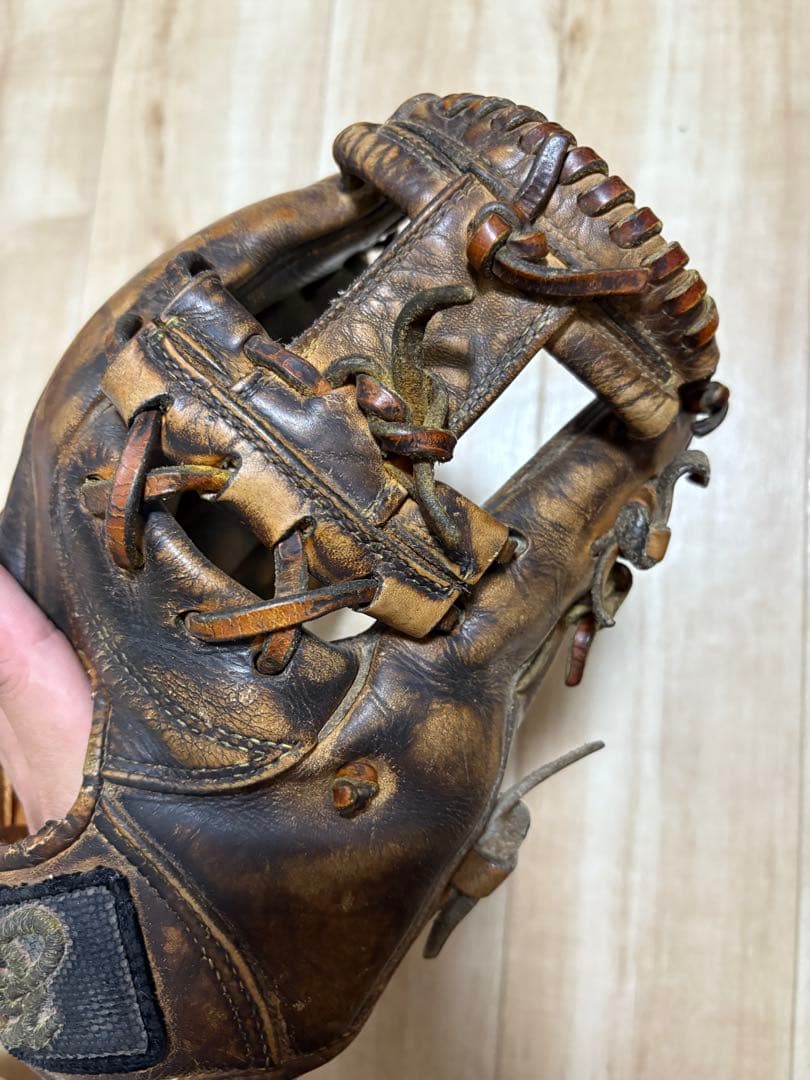 ドナイヤ硬式グラブ