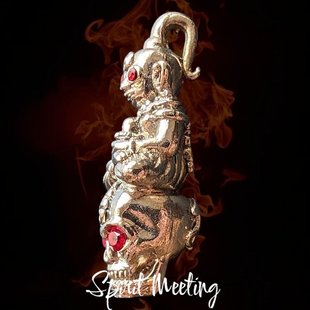 クメール魔術の精霊　ンガン様のペンダント型お守り　ルアンプーウィアン師