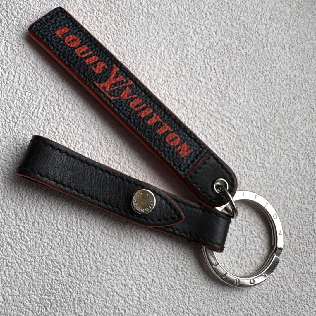 LOUIS VUITTON Keyring ヴィトンキーホルダー　M67776