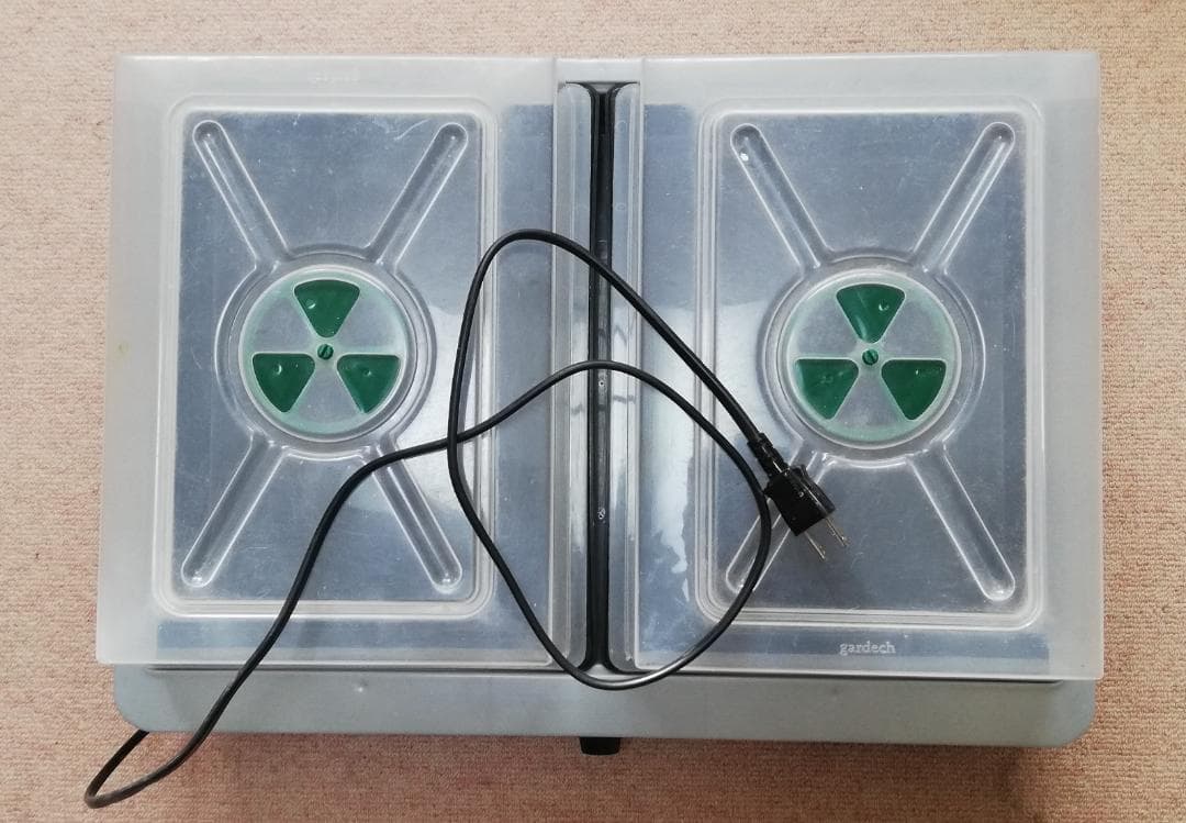 家庭用発芽・育苗器　『愛菜花』