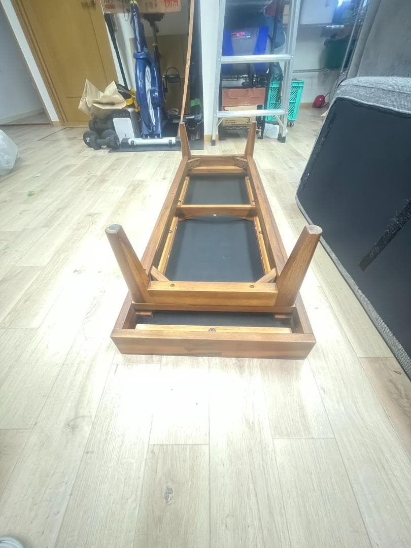 スウェラ　ダイニングテーブル ベンチ　ウニコ　引取