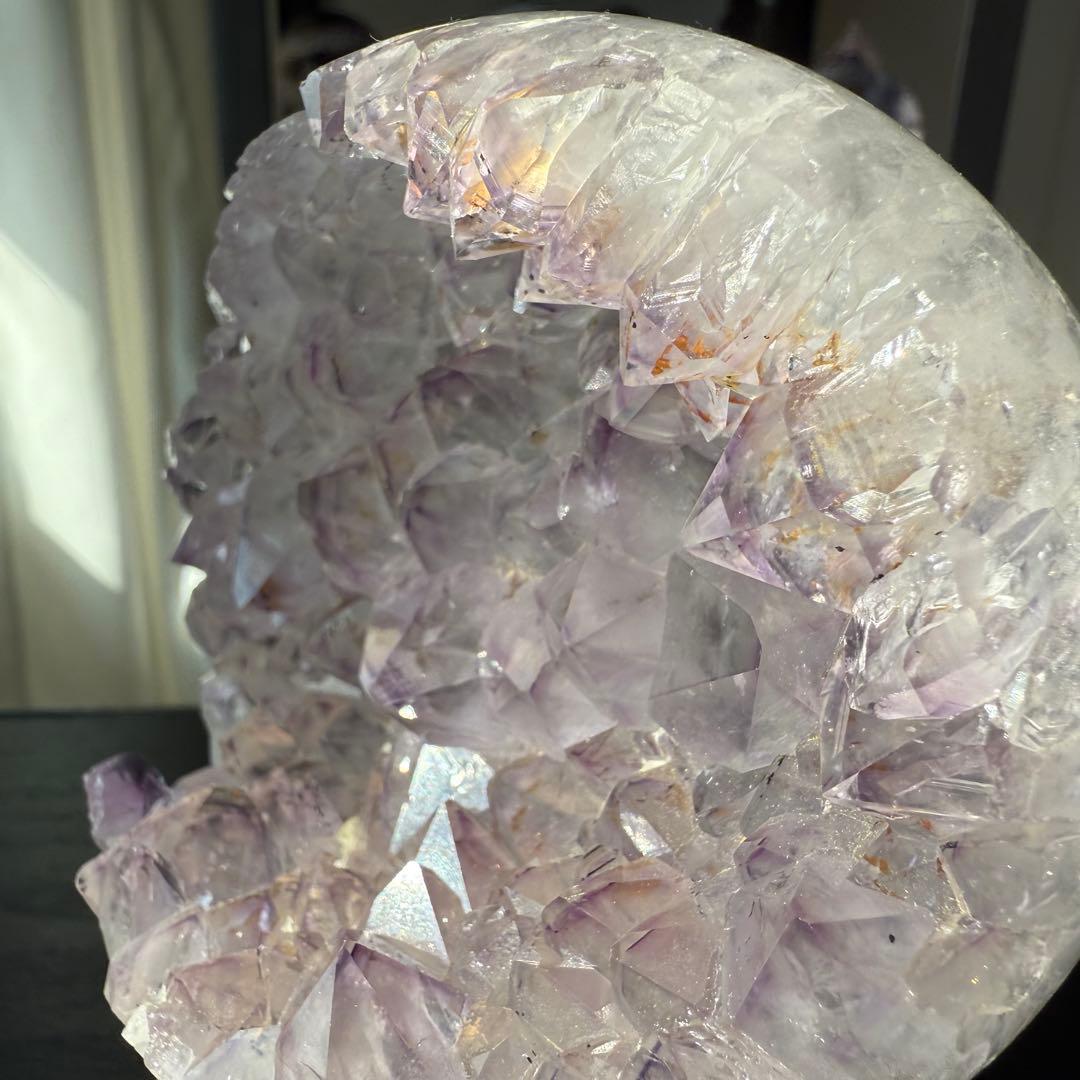 天然石タイチンルチルクォーツ共生アメジストの笑い口　置物　NO.100911