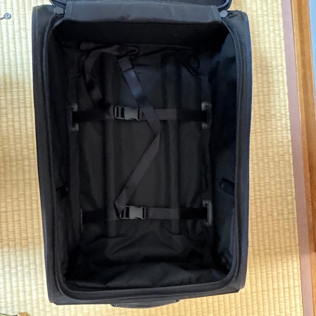 ブラック キャリーケース