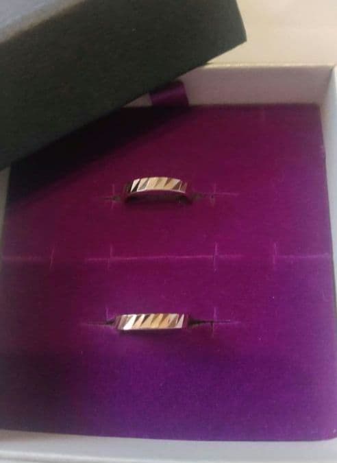 ツツミ k10イエローゴールド フープピアス