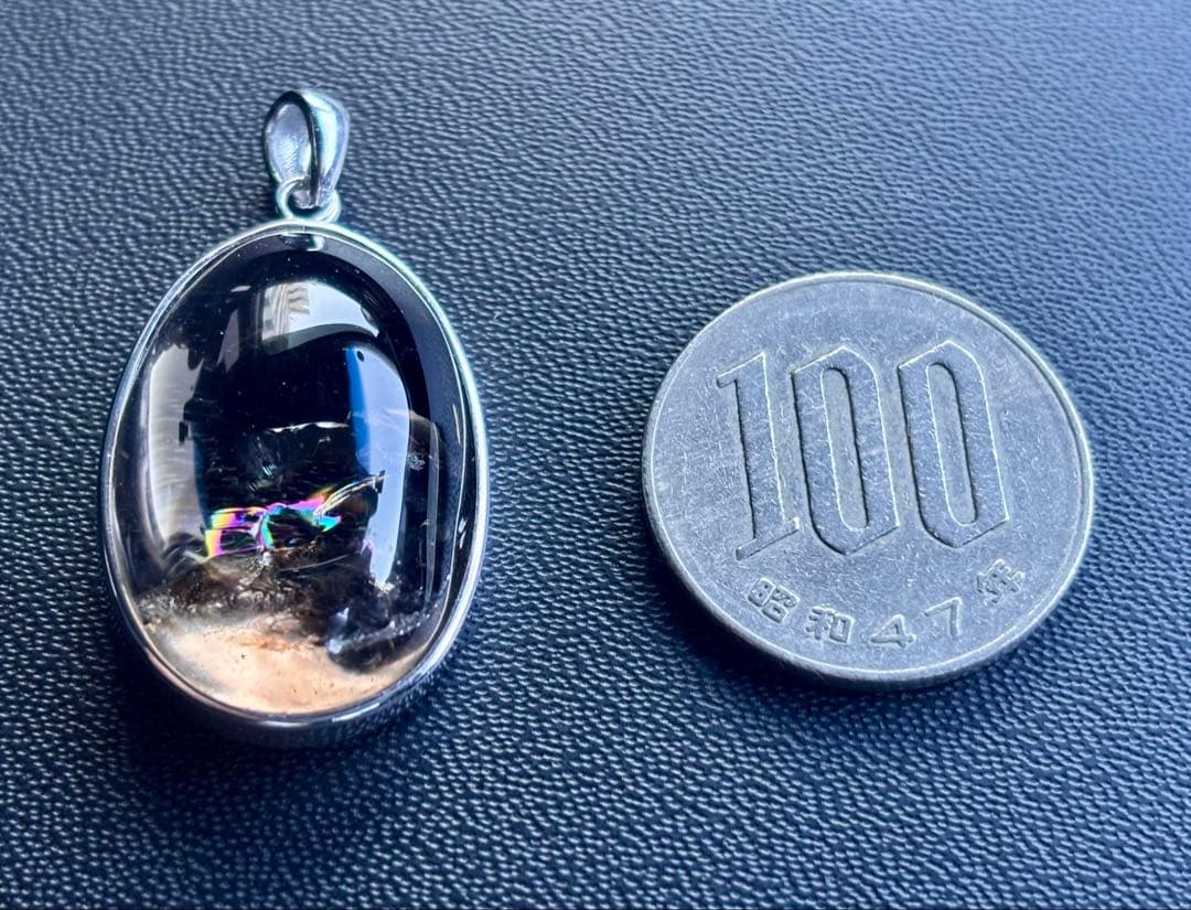 究極品質　永遠の愛を願う水晶の究極形態　虹のスモーキーマスターウラルレムリアン