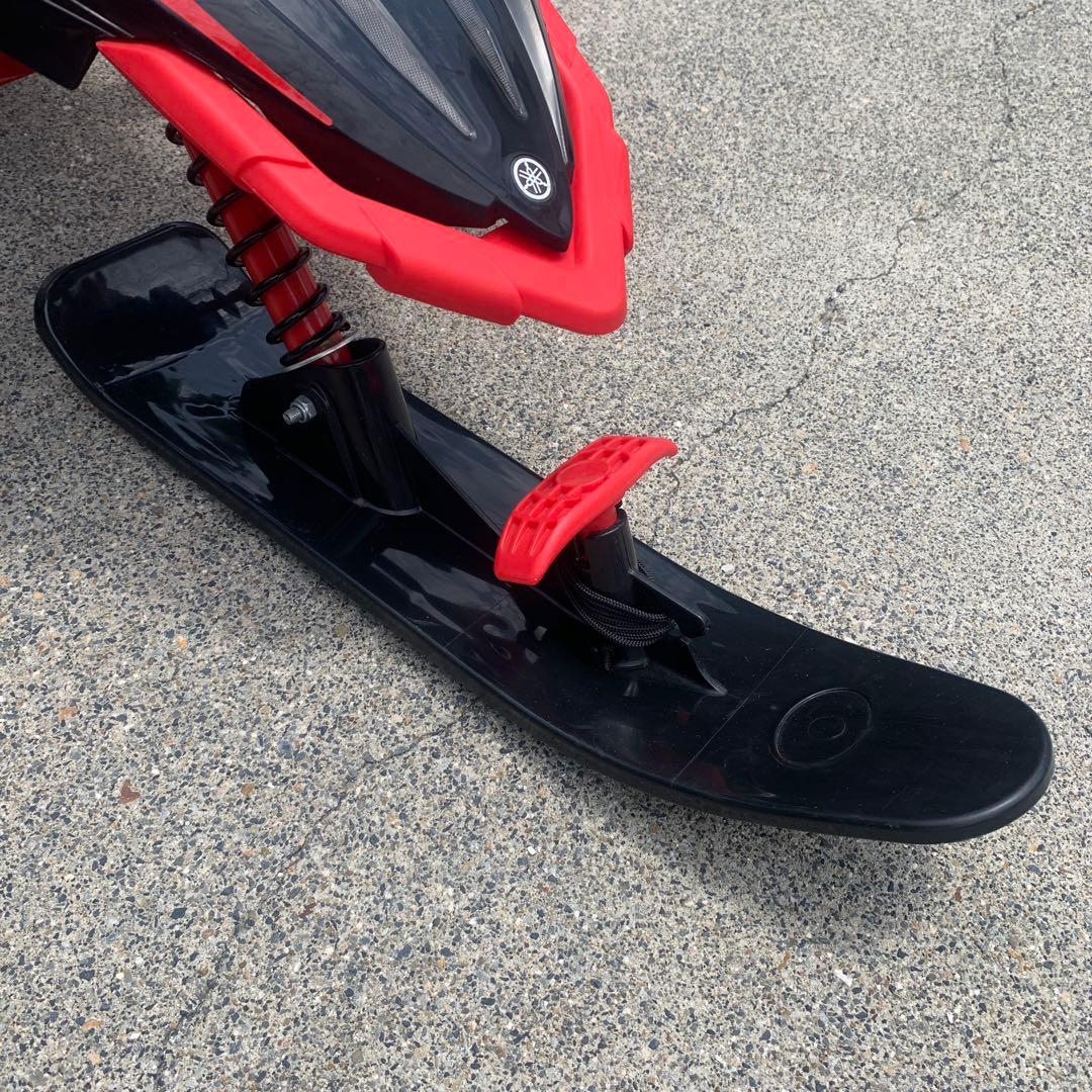 ヤマハ　スノーモービル型　ソリ　子供用