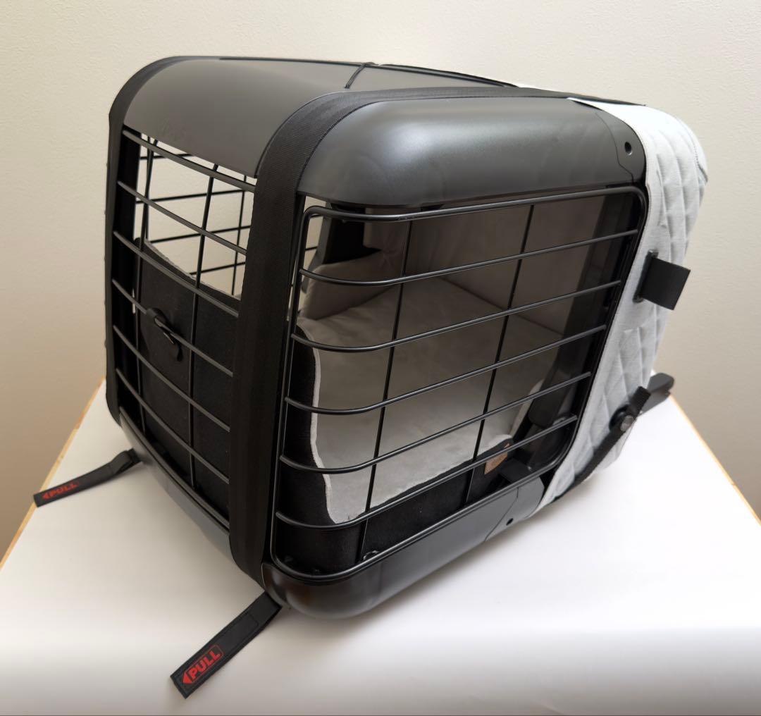 4Pets Caree 車載クレート ISOFIX付 小型犬 犬猫 ハードタイプ