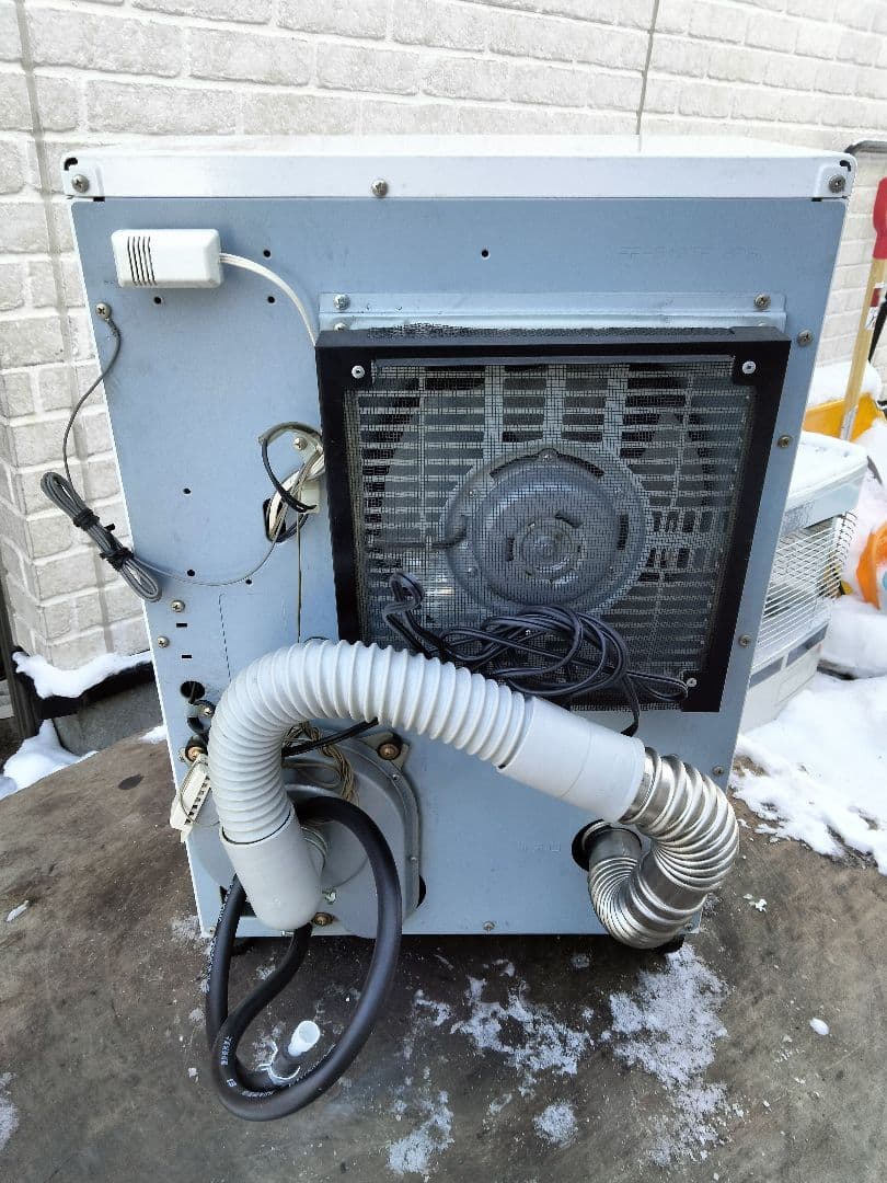 札幌発サンポットFF温風石油ストーブ！品番「FF‐513TF」2011年式中古品