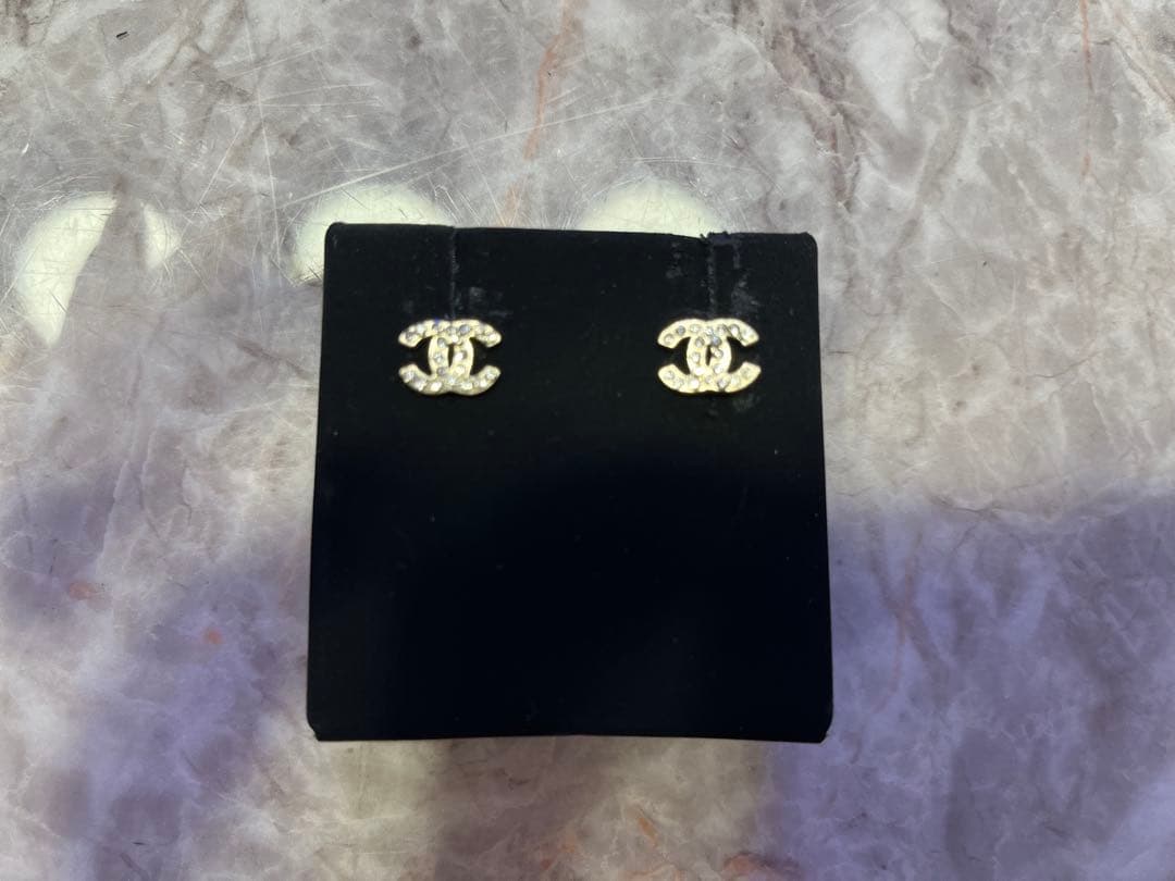 シャネル　CCロゴ　ピアス　ミニサイズ　美品