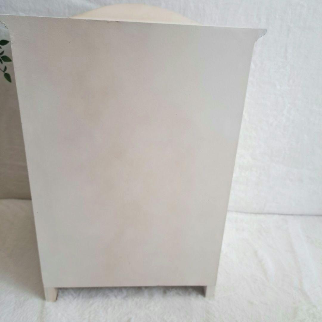 salut　サリュ　ロココ調　キャビネット　ガラス飾り棚　ホワイト　白