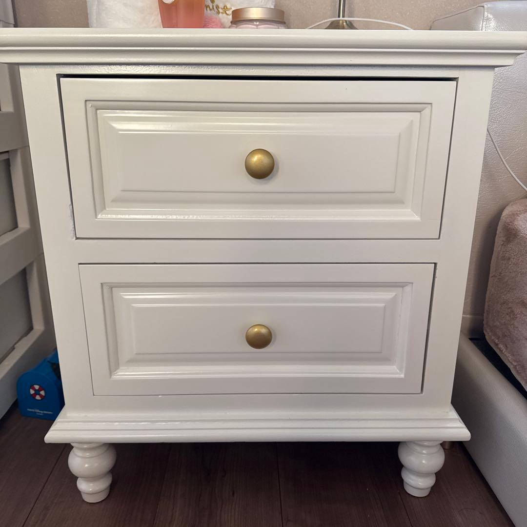 SoBuy ナイトテーブル ホワイト