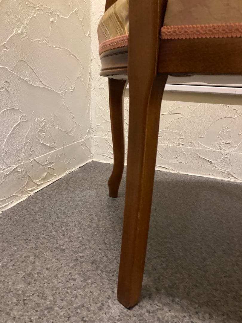 写場椅子　アーム付き