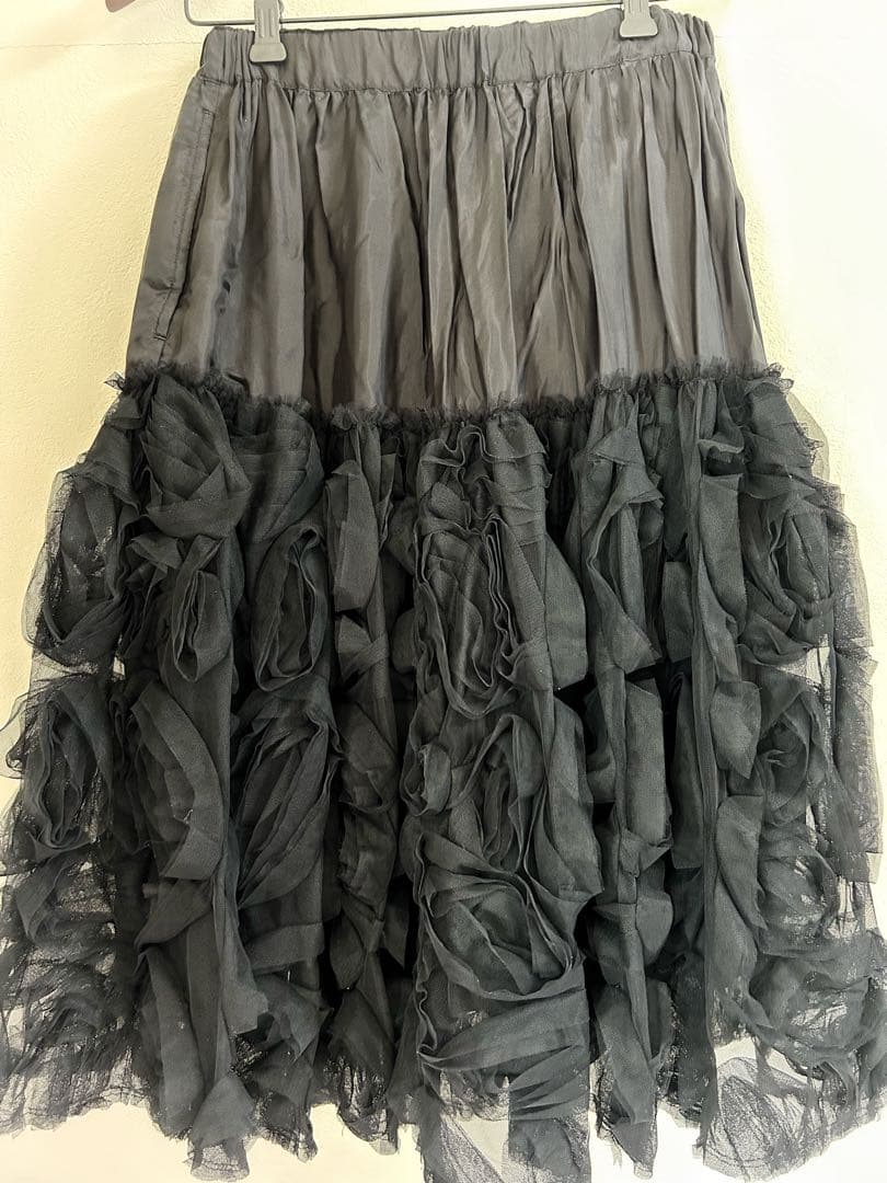 BLACK COMME des GARÇONSフリル付きブラックスカート