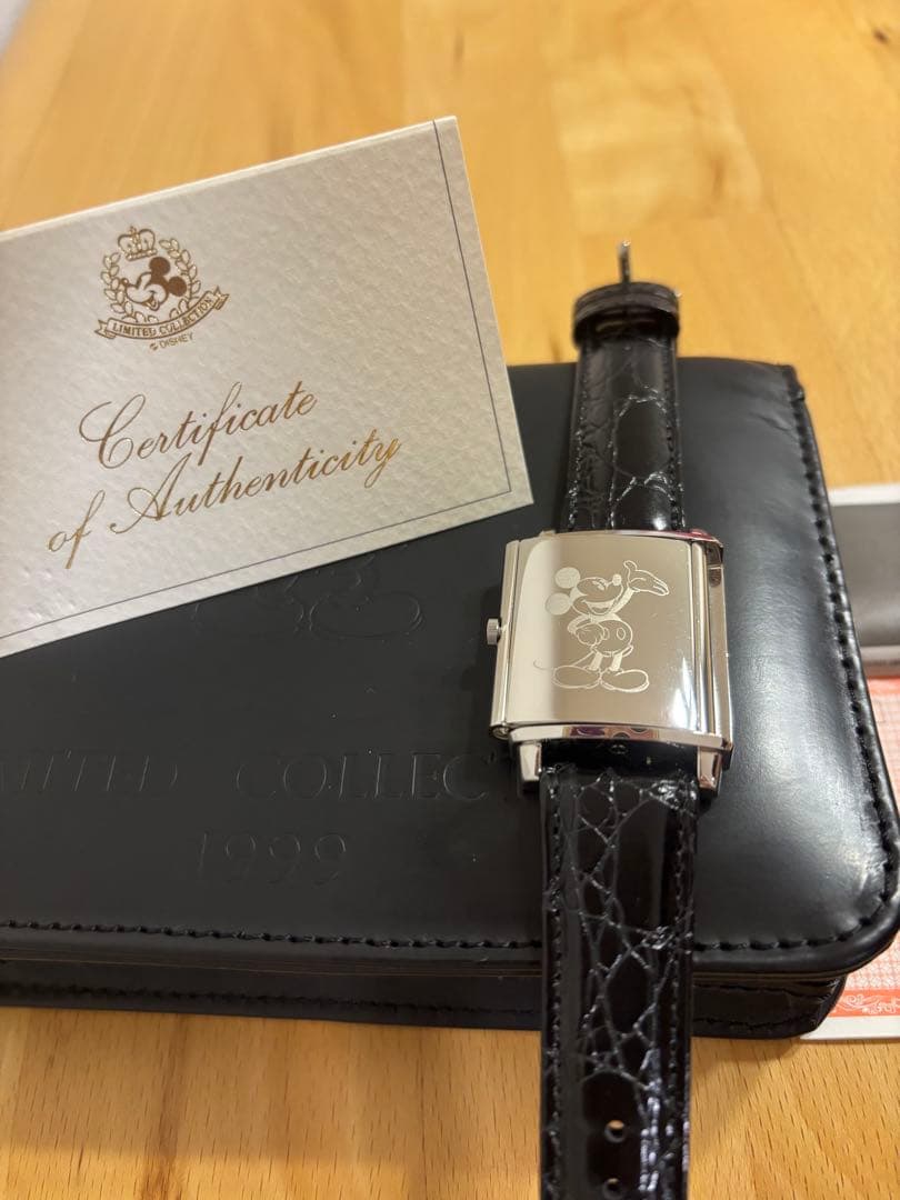 希少　アルバ　ミッキーマウス腕時計