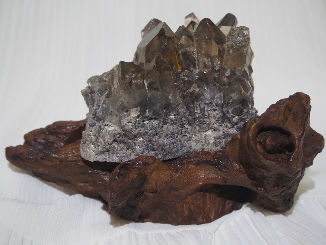 スモーキールチルインクォーツ＊クラスター