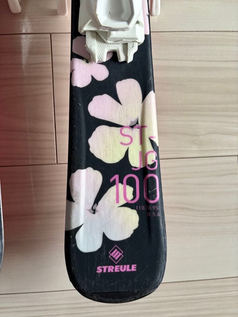 【ストック付き】STREULE100cmビンディング付きスキー板　女の子