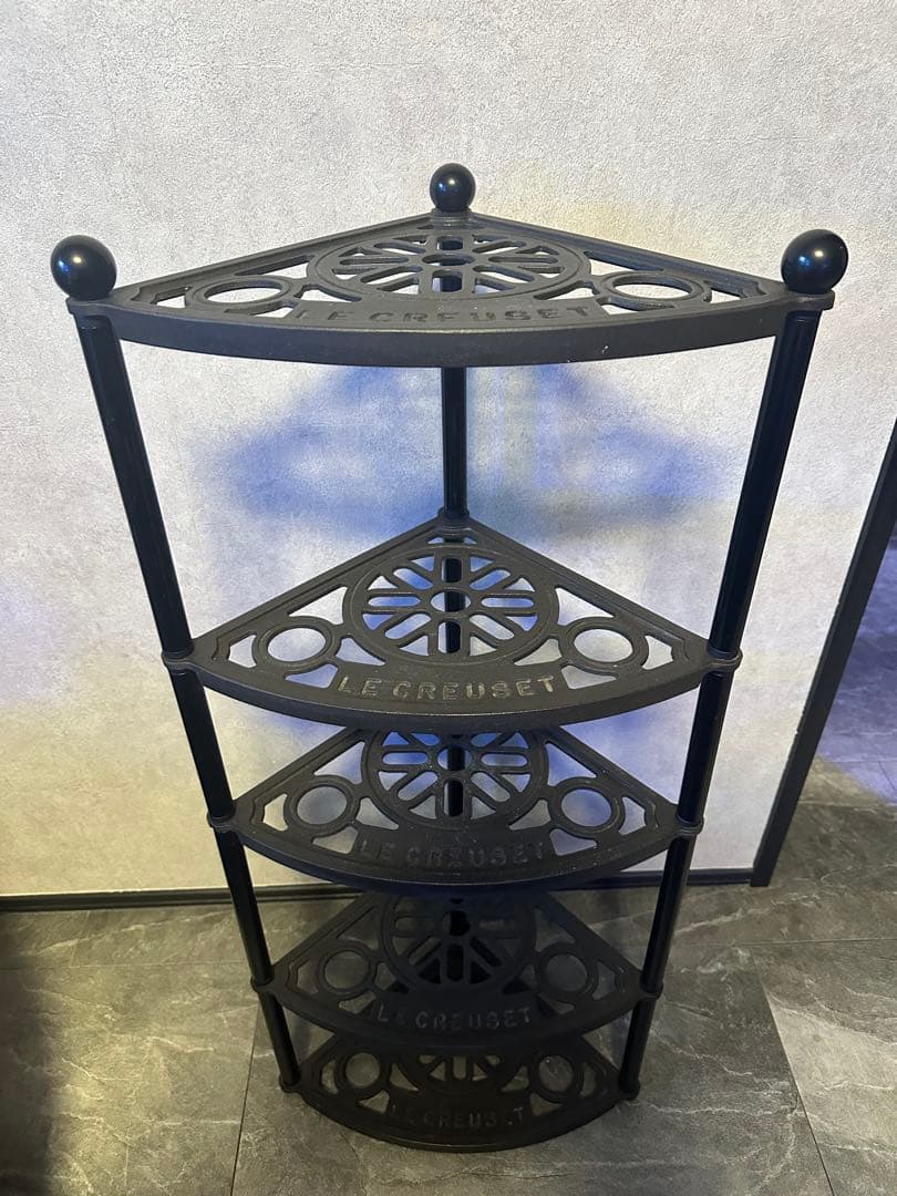 ルクルーゼ ブラック コーナーラック