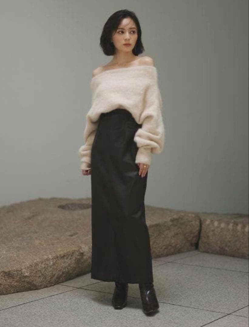 【美品】anuans ラクーンフォックスオフショルニットプルオーバー LBEG