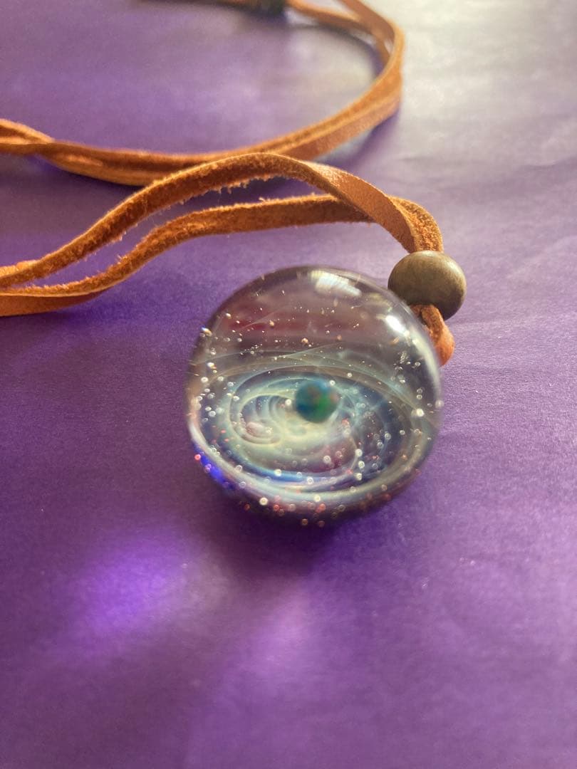 【正規品】宇宙ガラス ペンダント mini +α ブラックオパール