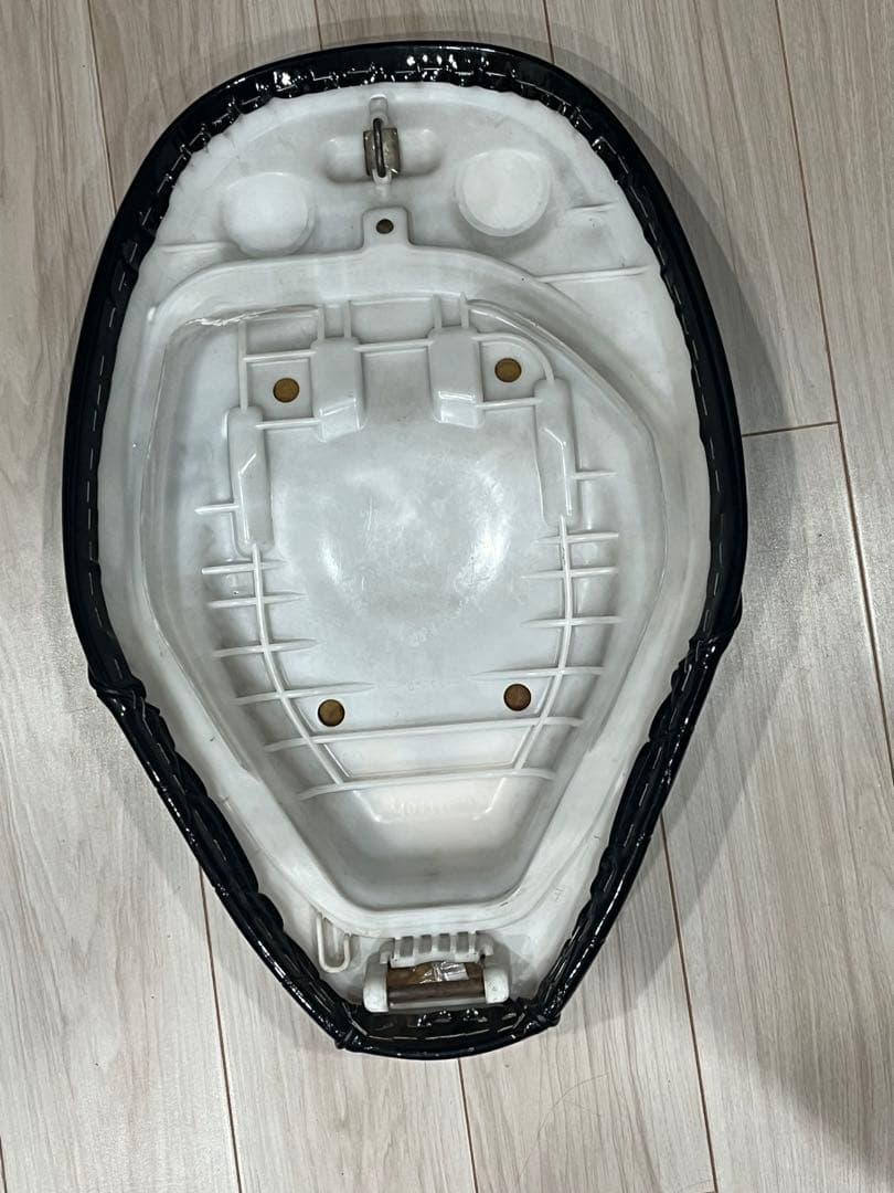 アドレスv50・レッツ4 エナメルシート黒 （刃牙さん専用）