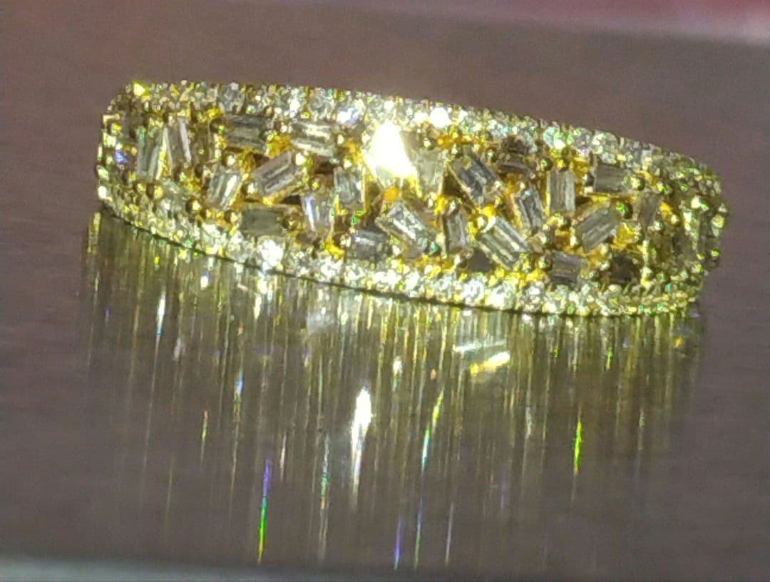 【ご奉仕価格】k18テーパー&ブリリアントカット天然ダイヤモンドパヴェ指輪