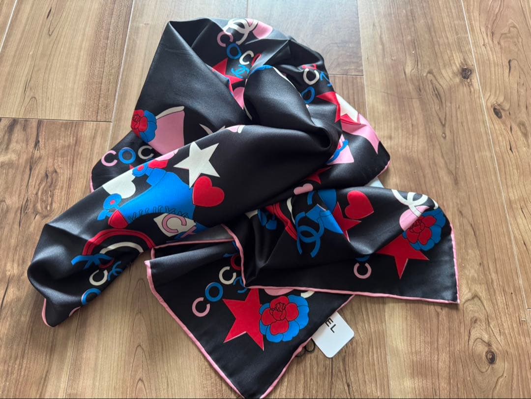 未使用 CHANEL カラフル シルクスカーフ ノベルティ