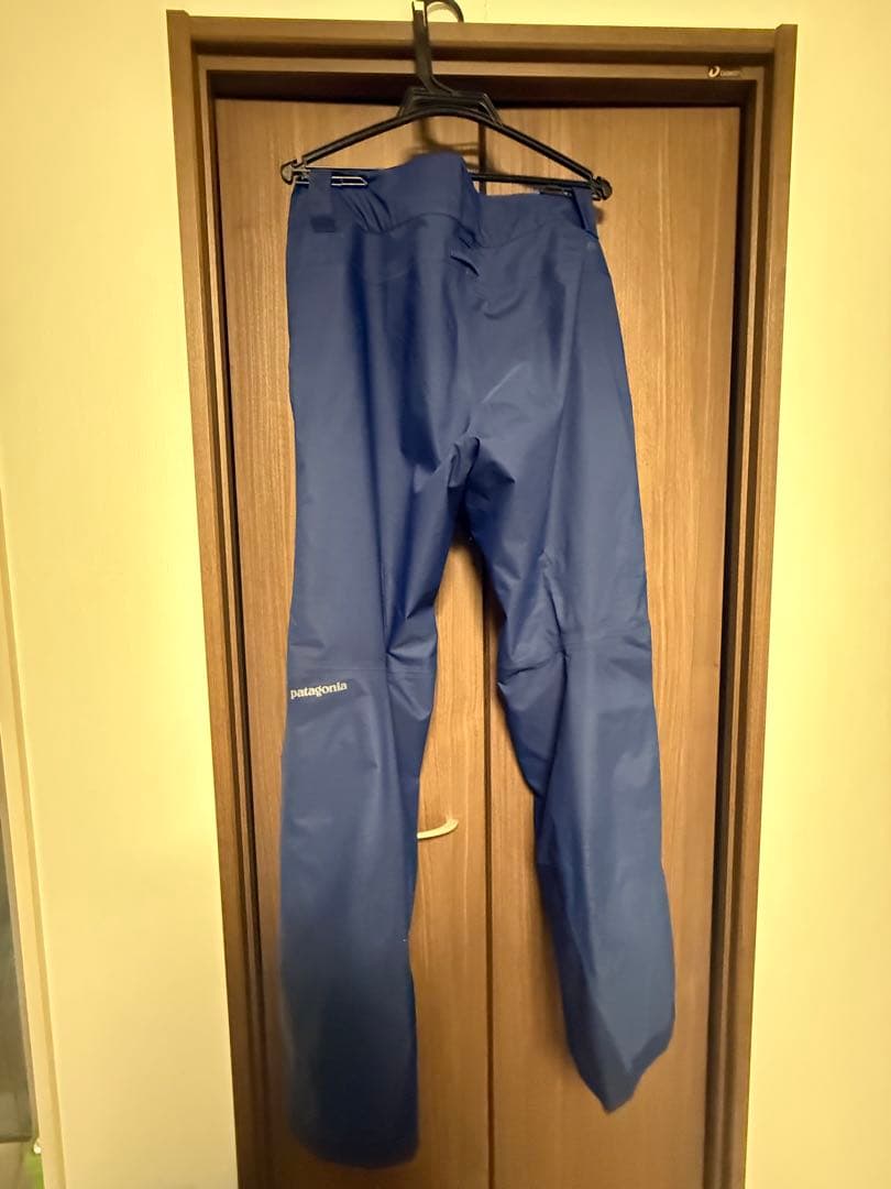 パタゴニア　スノーショットパンツSサイズ