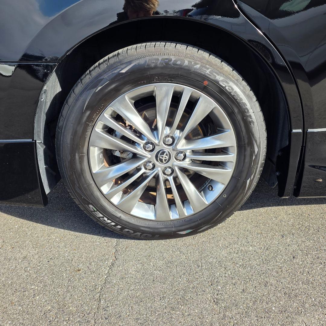 アルファード40　純正タイヤ