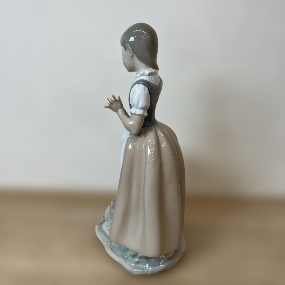 LLADRO NAO リヤドロ フィギュリン 少女と壊れたジャー 置物