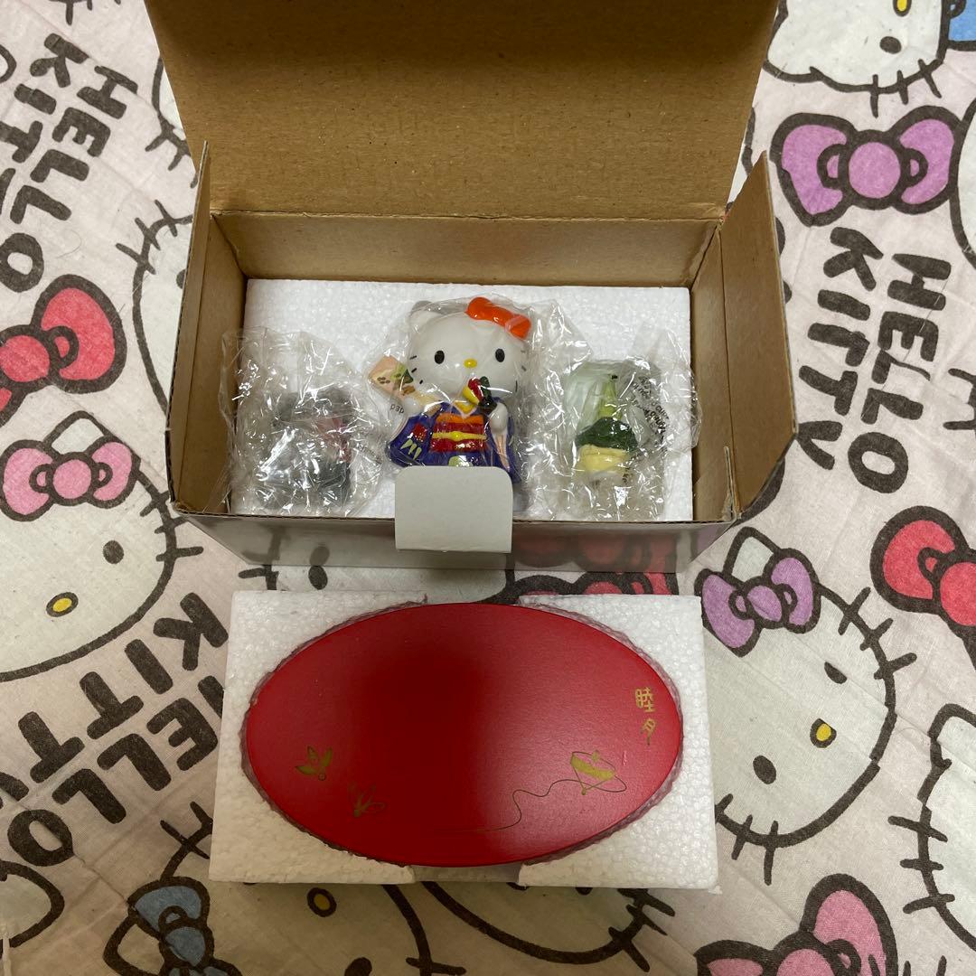 ハローキティ★ キティマンスリーフィギュア　12ヶ月