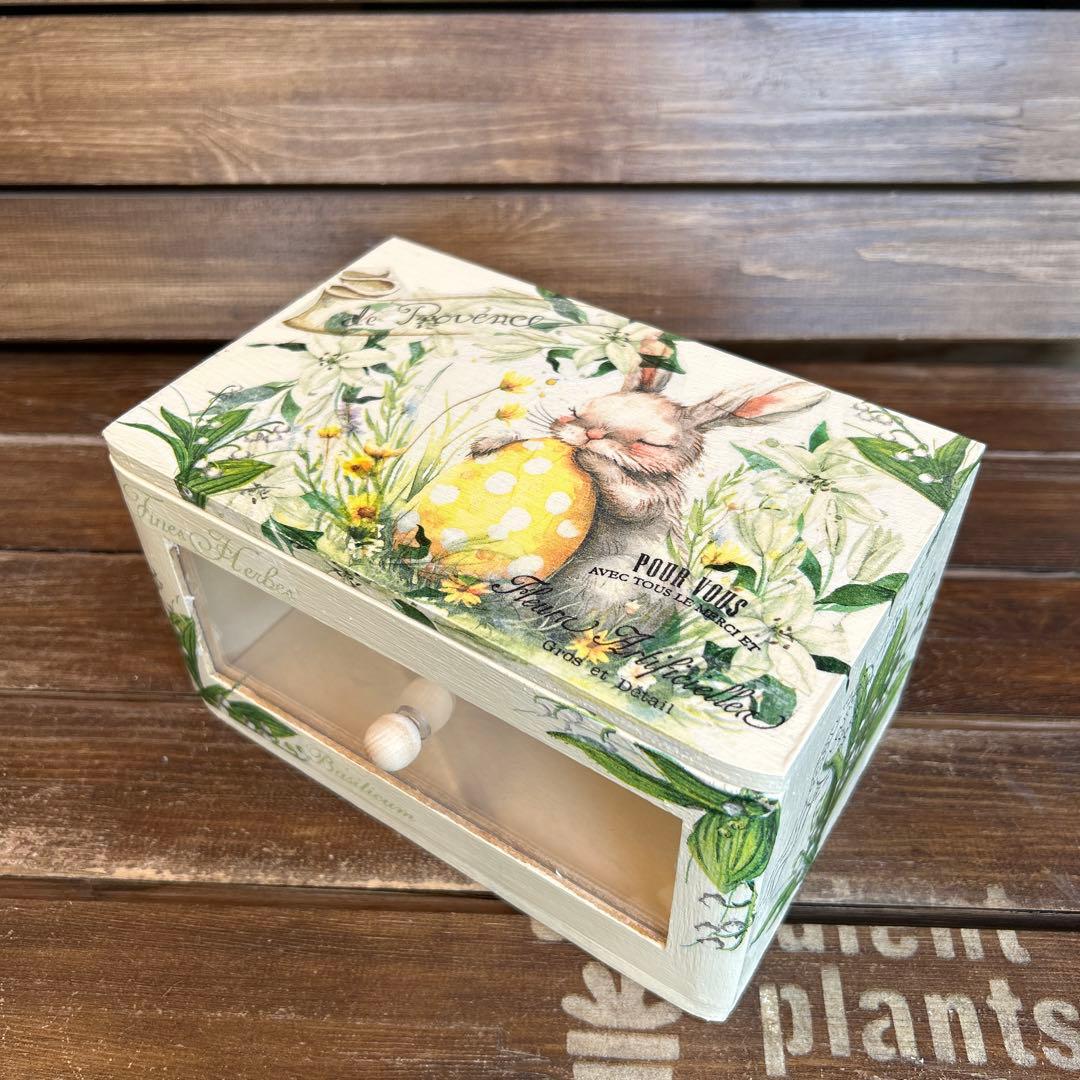 売切れリメイク 木製引き出しボックス グリーンと白い花 黄色いたまごのうさぎさん