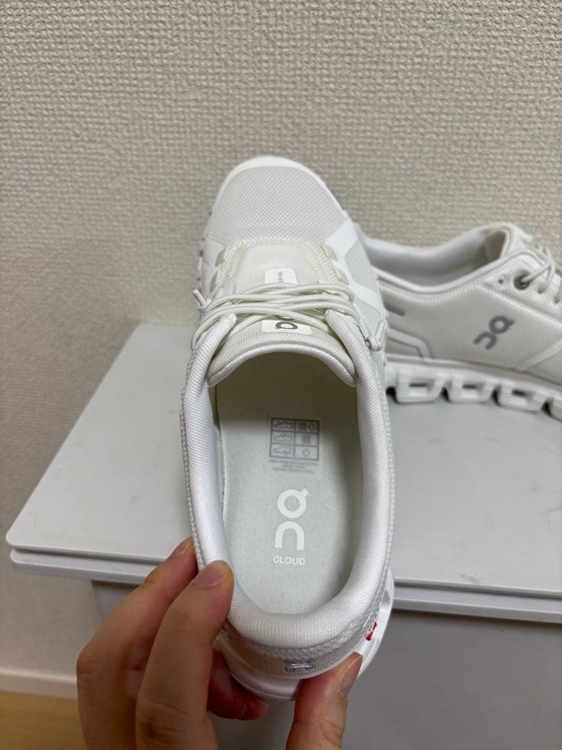 On Cloud 6 ランニングシューズ 24cm 女性