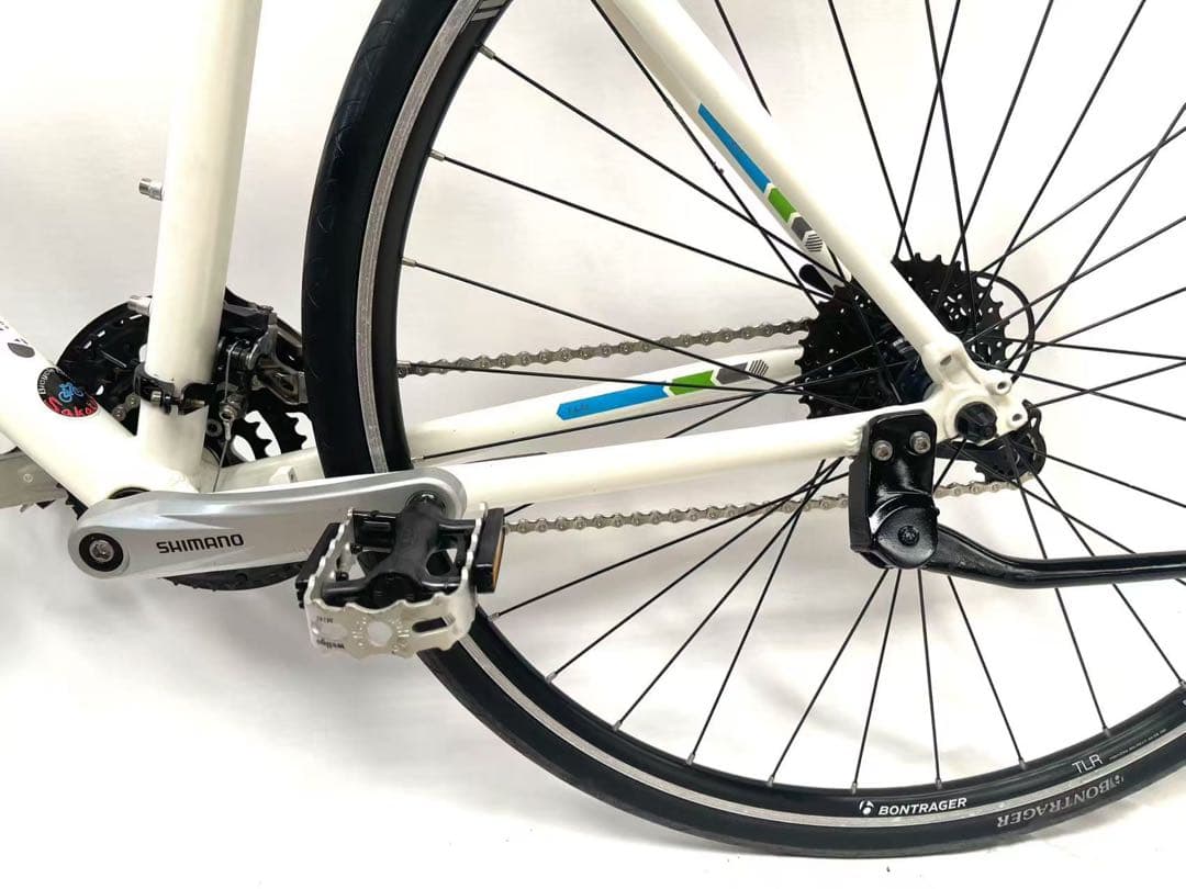 【即乘】送料無料トレック TREK クロスバイク FX7.4 10.8キロ27速