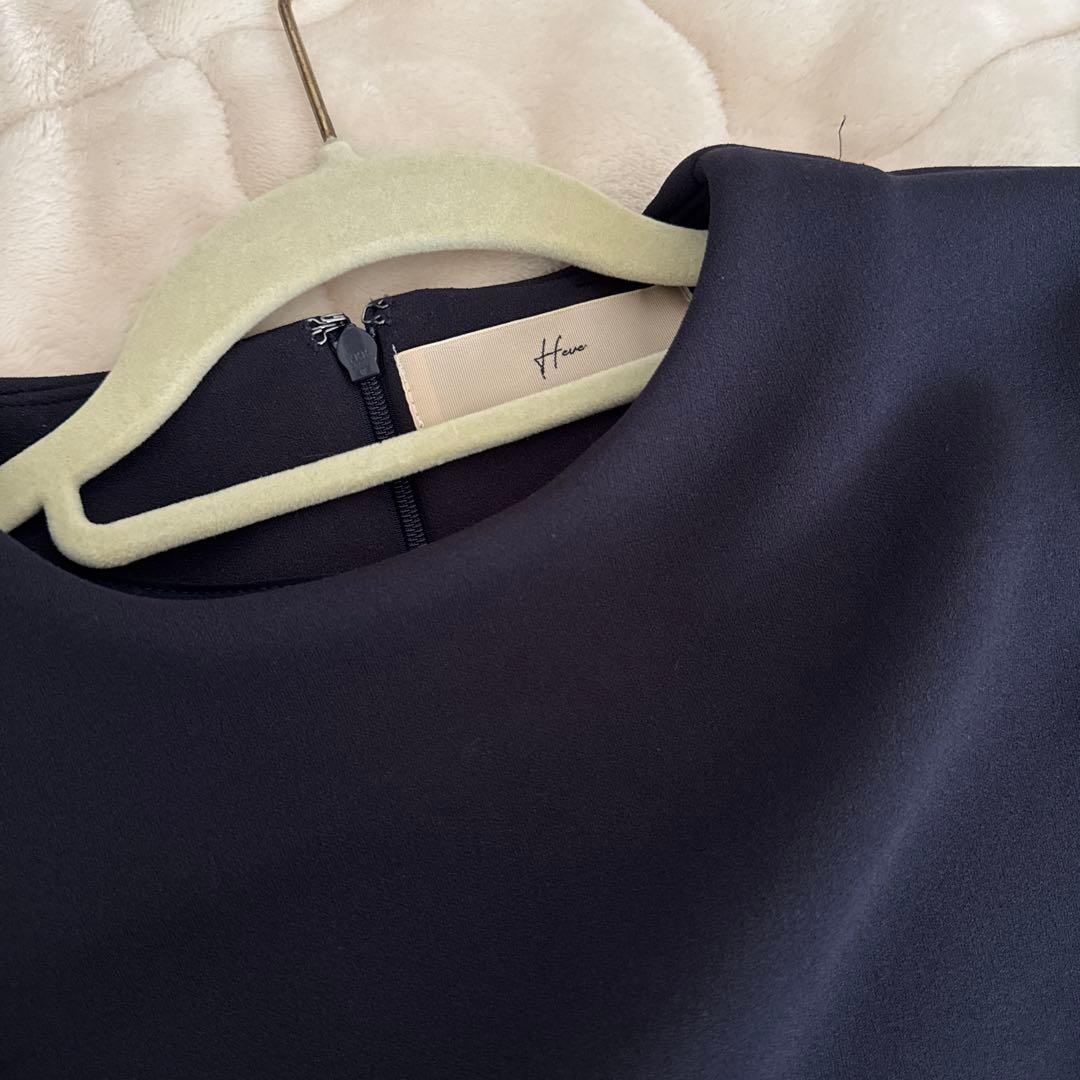 Heve ピオニーペプラムブラウス　ネイビー