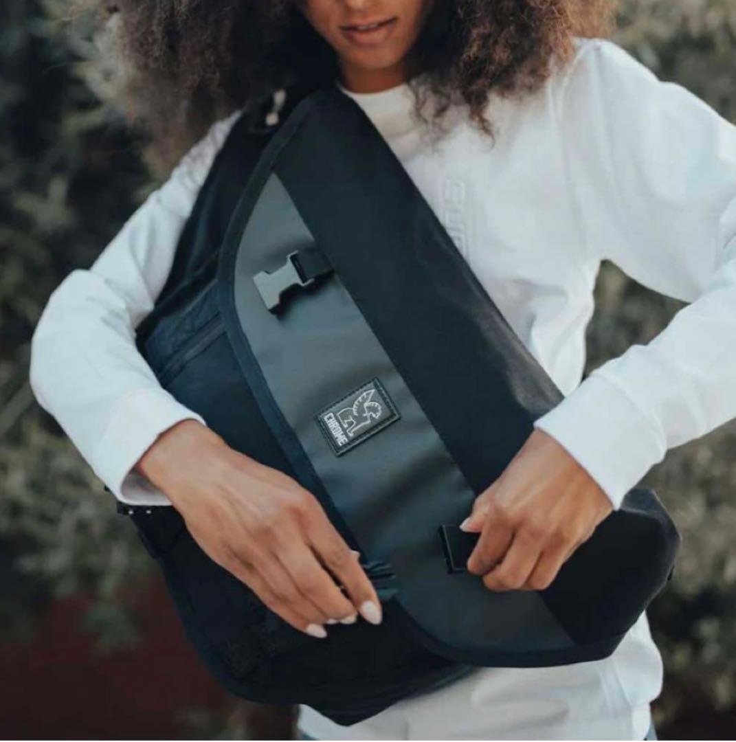 値下げ　新品　クローム／CHROME メッセンジャーバッグ オールブラック