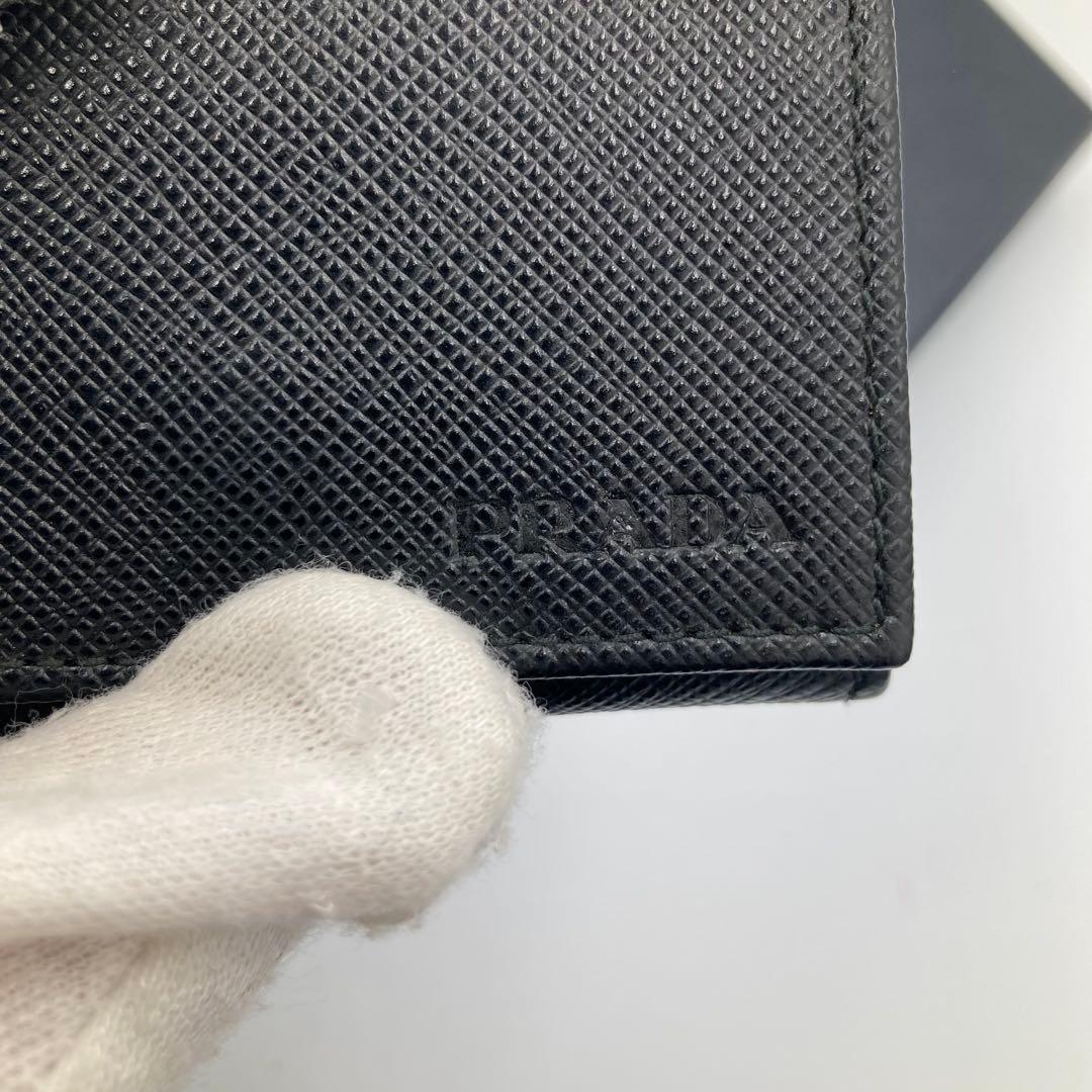！新品同然！　PRADA プラダ　ケース　サフィアーノ